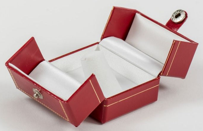 Caja de cuero sintético de lujo con cierre a presión