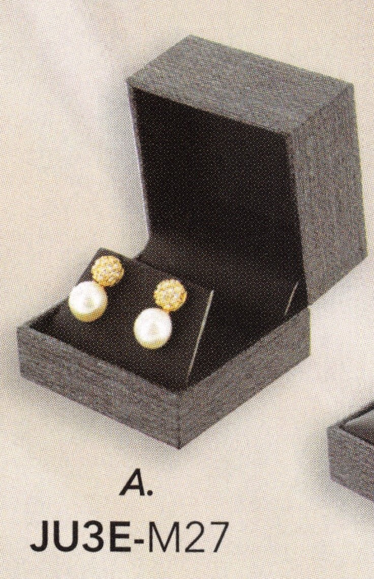 Caja gris de malla premium con
Parte superior acolchada con inserción de cuero sintético negro