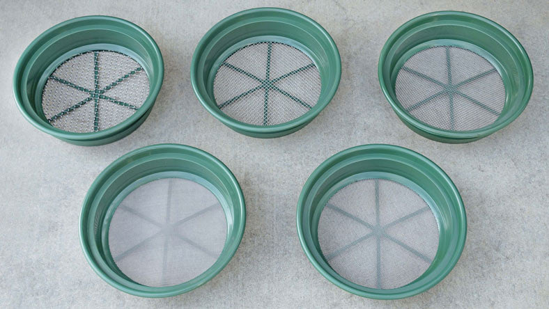 Bandeja tamizadora apilable de malla de 13-1/4", para lavado de oro