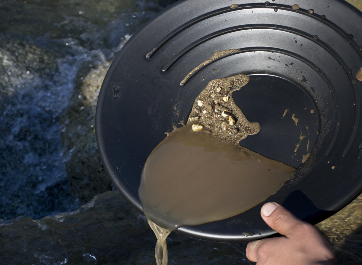 14" Gold Pan, Depth-2-5/8"+3 Ridges+Water Guide