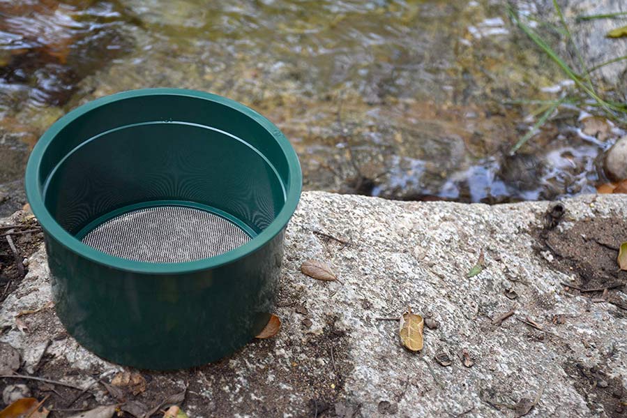 6" Green Mini Stackable Sifting Pan, Gold Pannings