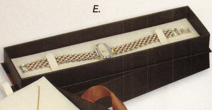 Caja elegante con cinta