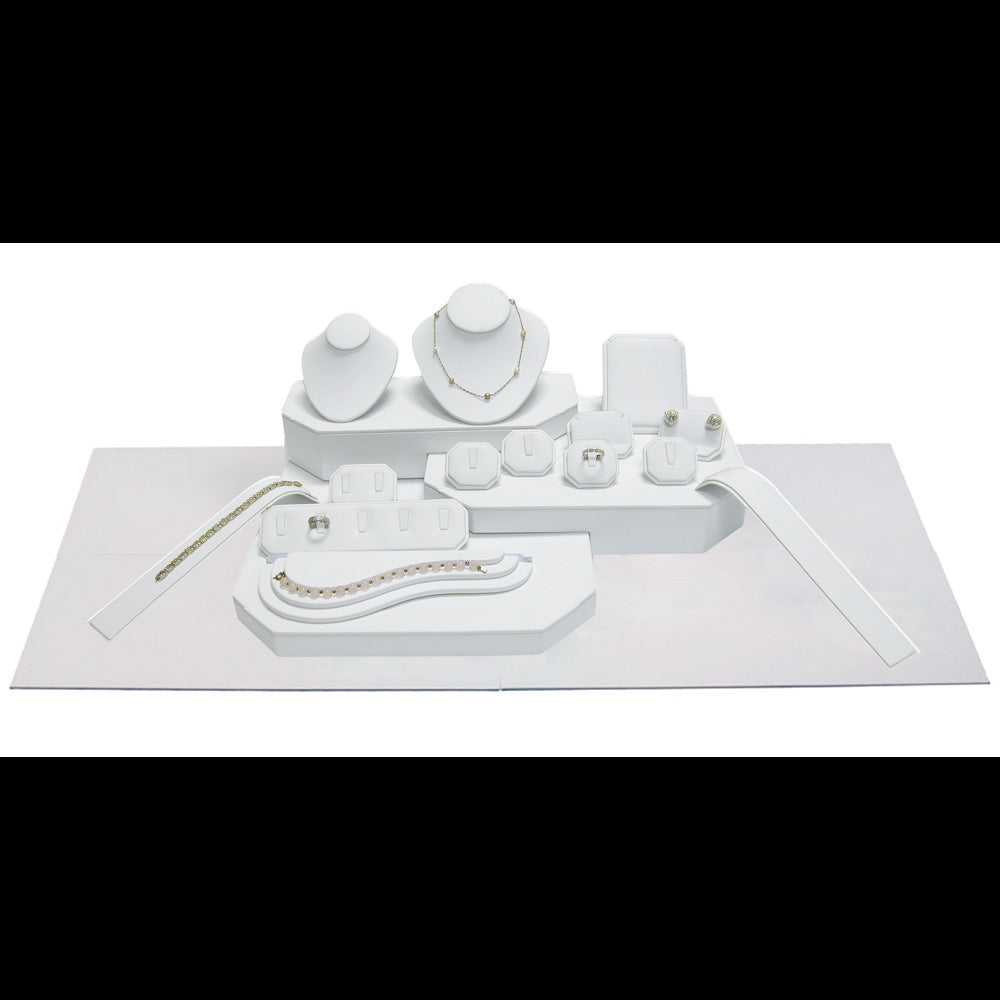 Showcase Set 34 — 22-Piece Display Set