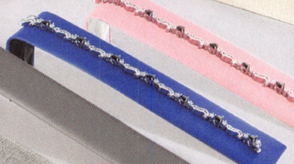 Bracelet Ramp — 10 1/4 x 8 1/4 x 1 7/8" H — Steel Blue Faux Leather